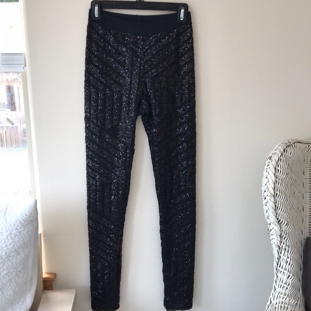 BCBG sequin legging
